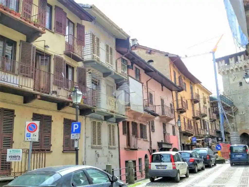 Casa indipendente in vendita a Lanzo Torinese