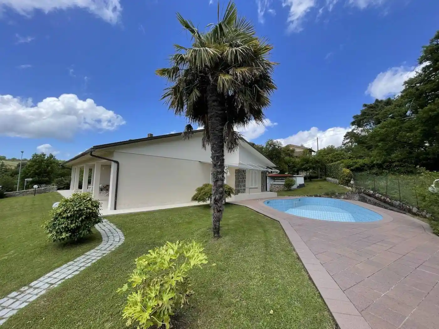 Villa in vendita a Lamporecchio