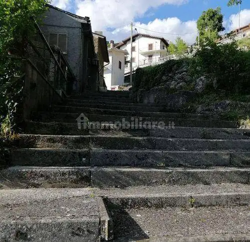 Appartamento in vendita a Pereto