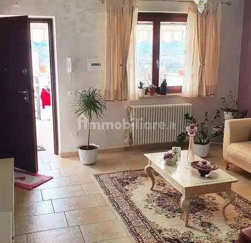 Villa a schiera 5 locali, buono stato, Carsoli - foto 4