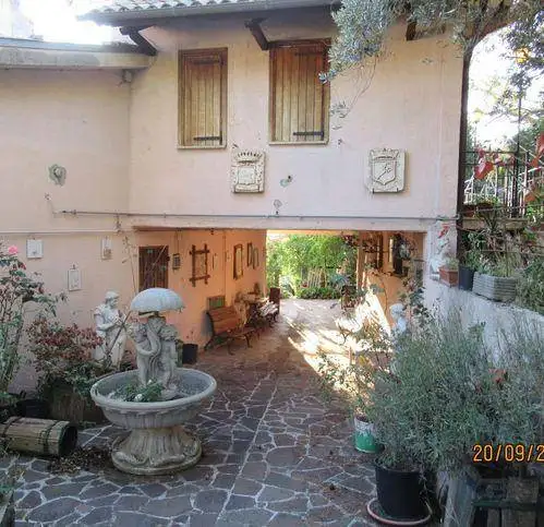 Villa in vendita a Carsoli