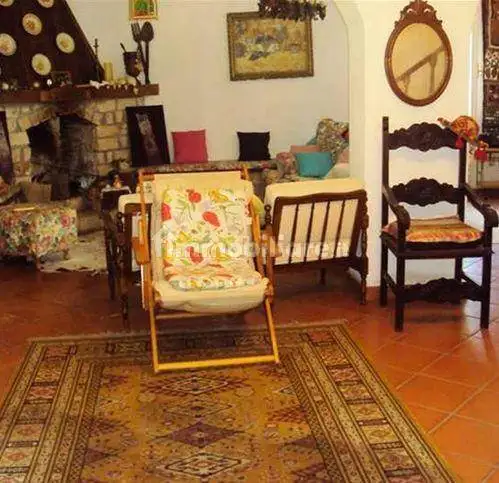 Villa in vendita a Carsoli