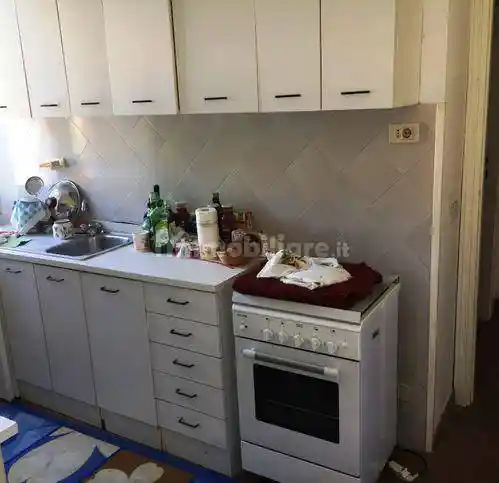 Appartamento buono stato, secondo piano, Centro, Carsoli - foto 2