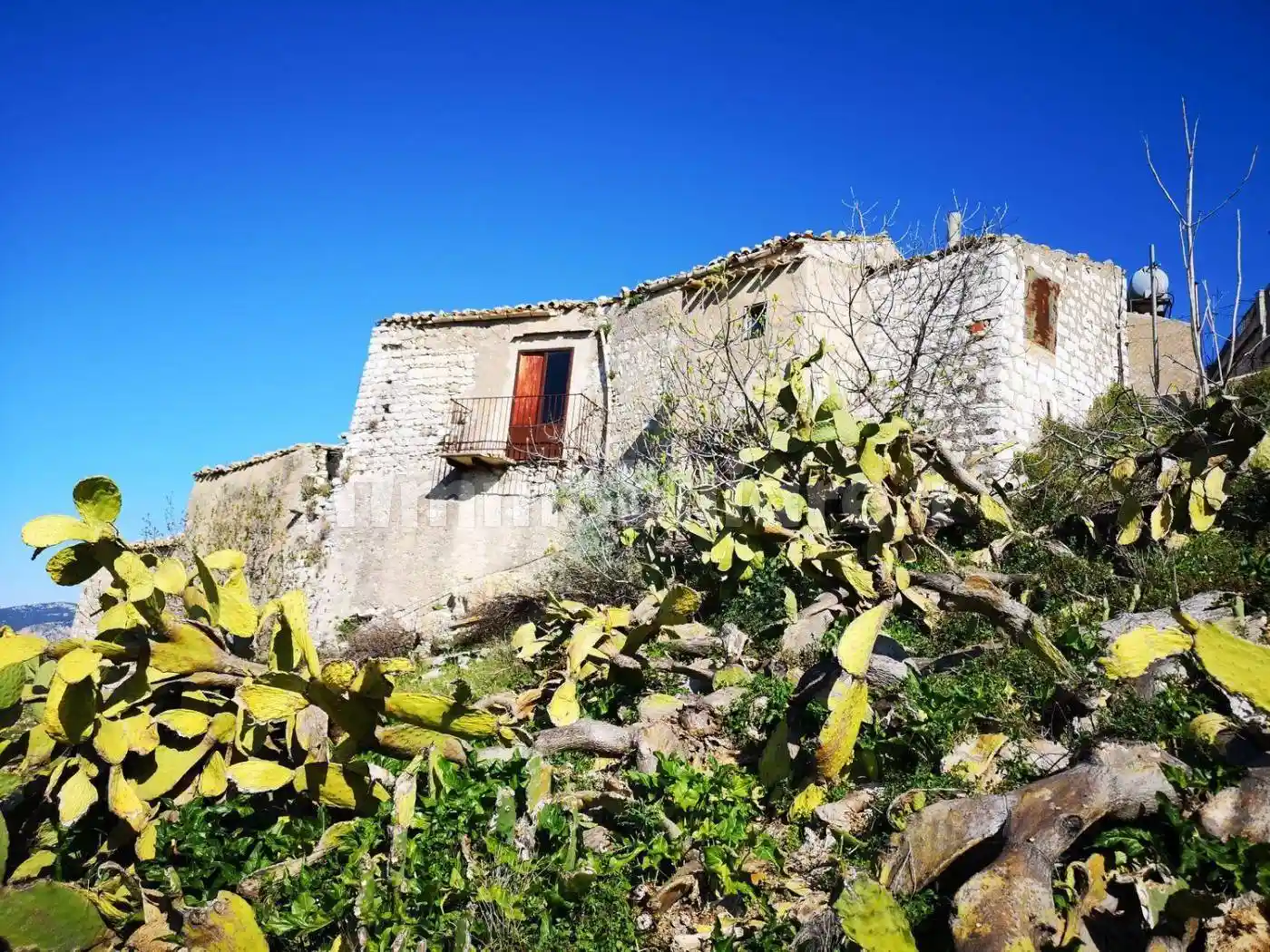 Rustico - Casale in vendita a Giuliana