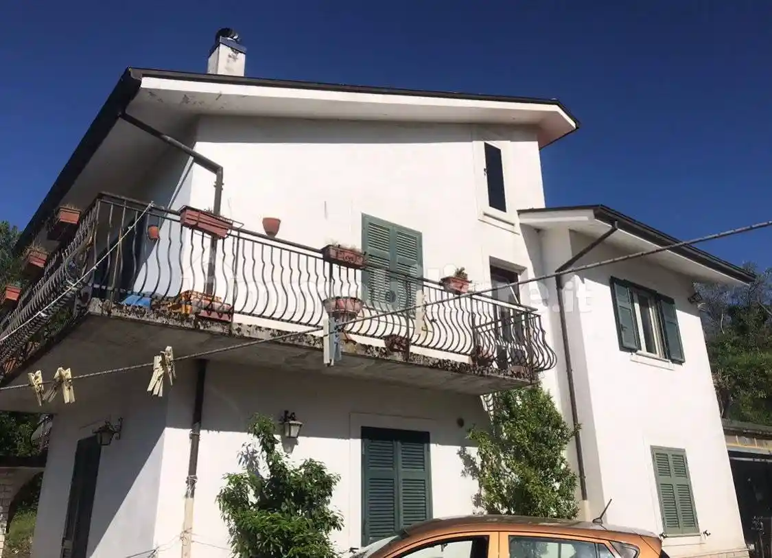 Casa indipendente in vendita a Arpino