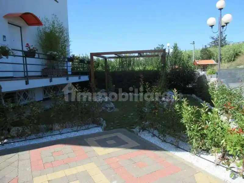 Villa unifamiliare via Venezia, Roges, Rende - foto 3