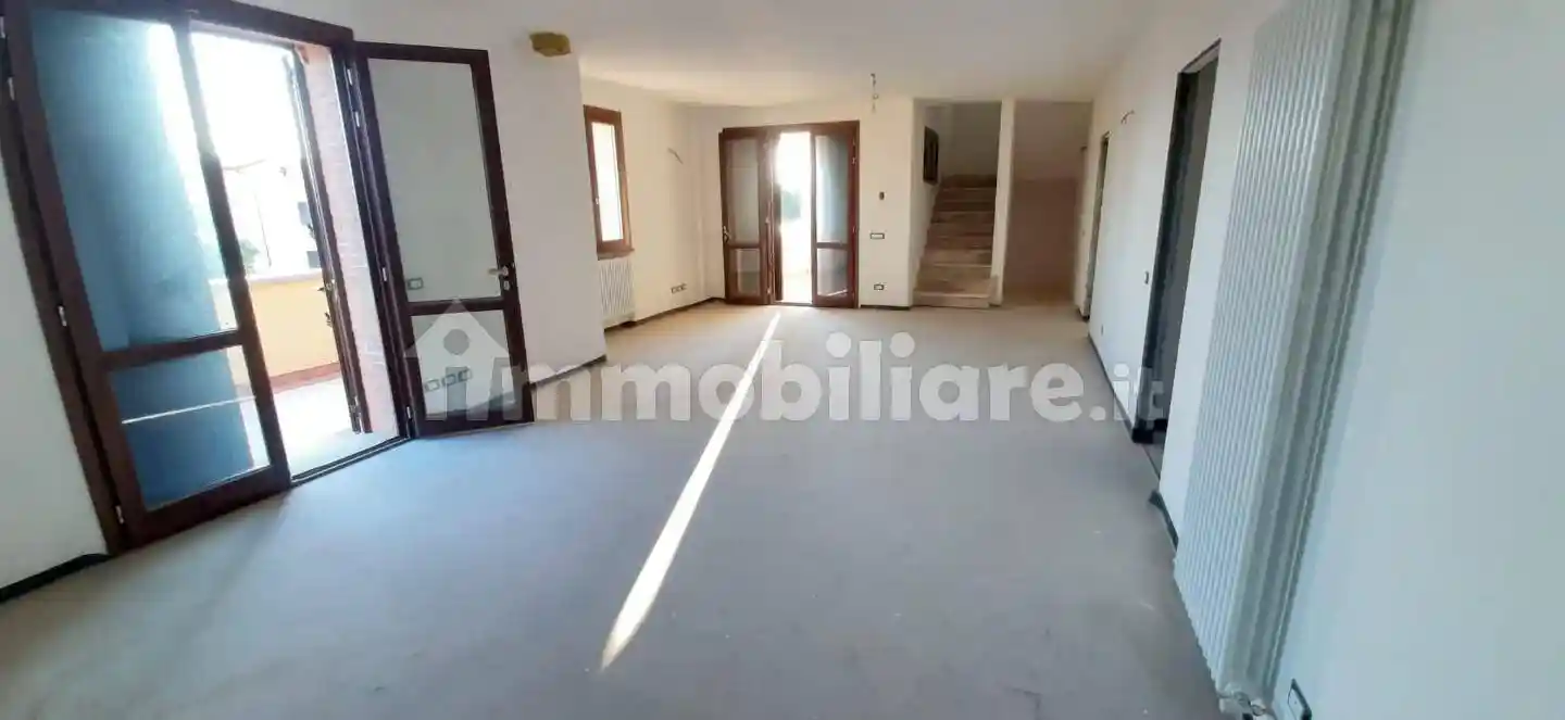 Villa in vendita a Cecina