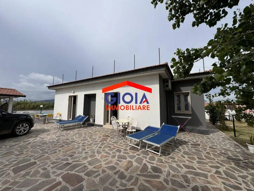 Appartamento in vendita a Mondragone