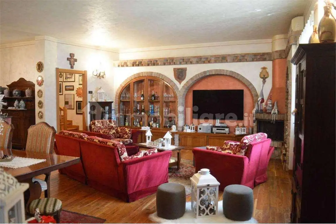 Villa in vendita a Fornovo San Giovanni