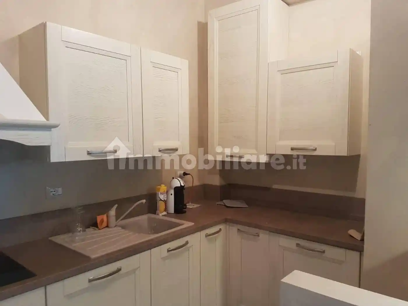 Palazzo - Edificio in Affitto - foto 3