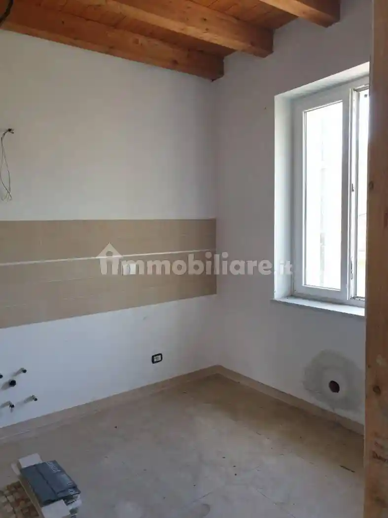 Appartamento in vendita a Sarzana