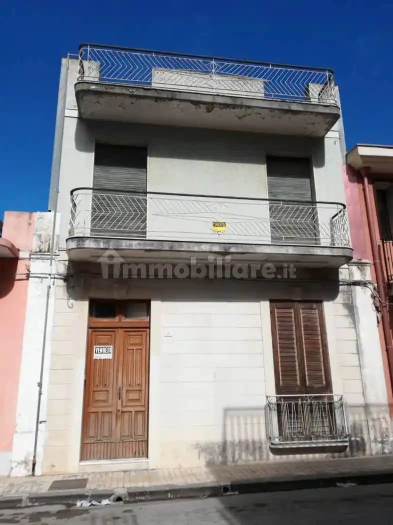 Casa indipendente in vendita a Floridia