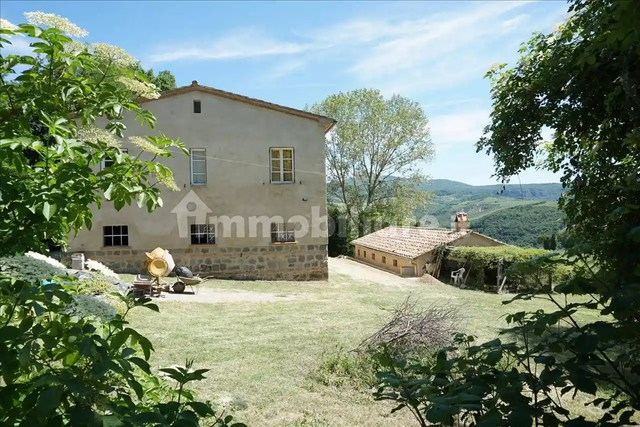 Rustico - Casale in vendita a Radicofani