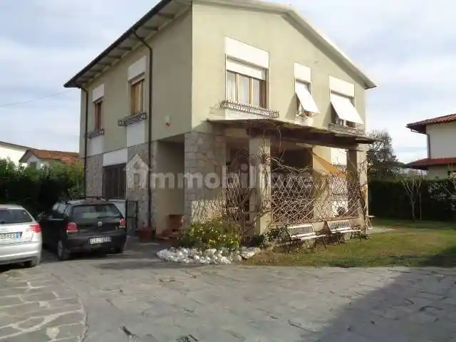 Villa in affitto a Forte dei Marmi