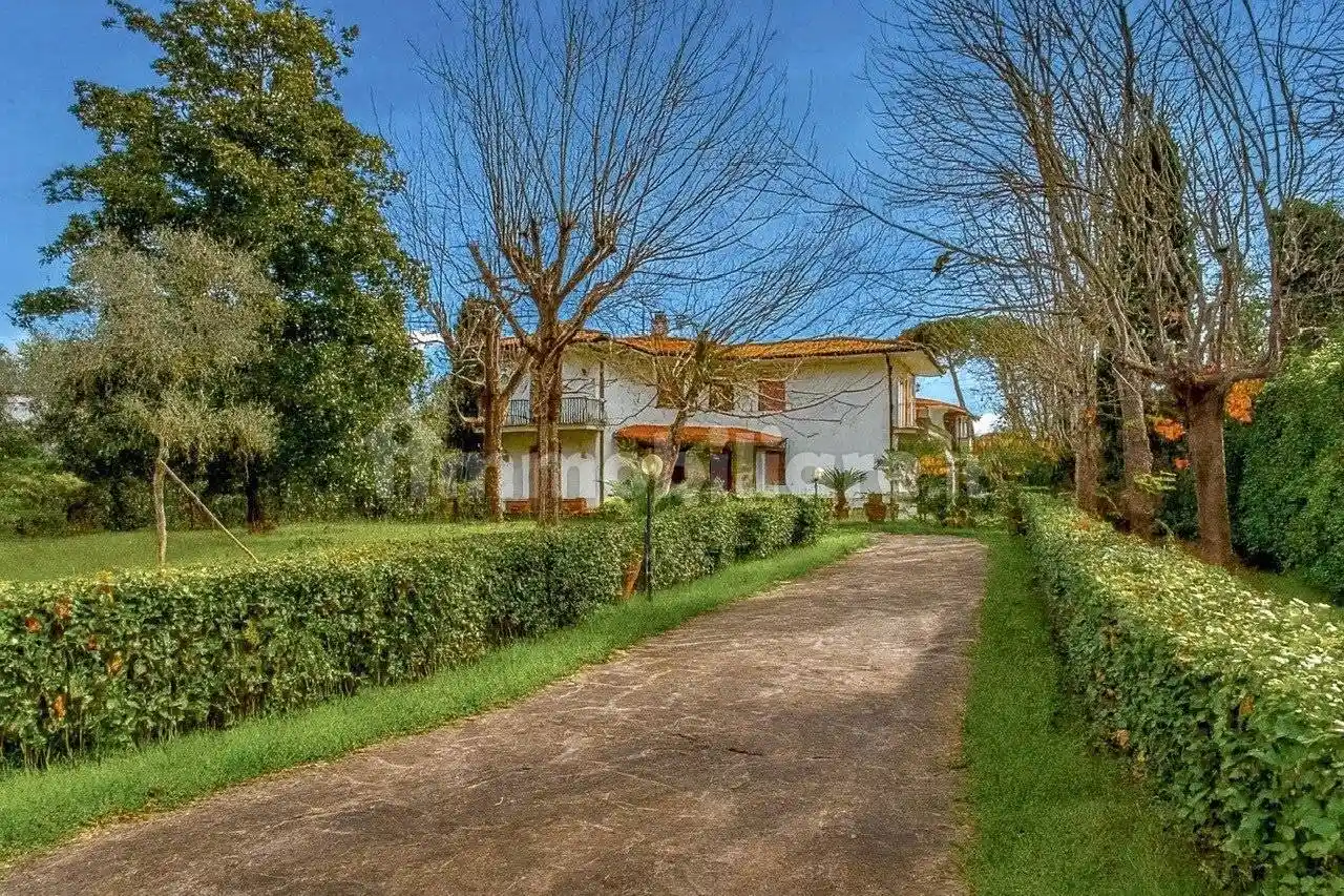 Villa in affitto a Forte dei Marmi