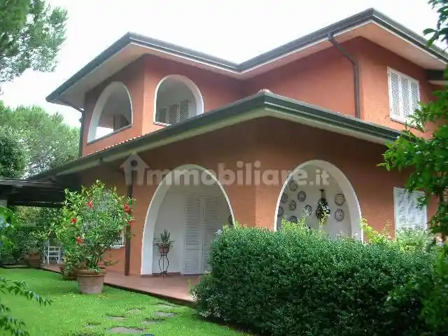 Villa in affitto a Forte dei Marmi