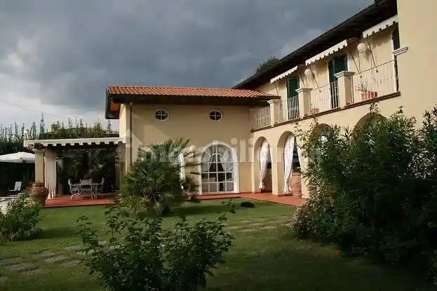 Villa in affitto a Forte dei Marmi