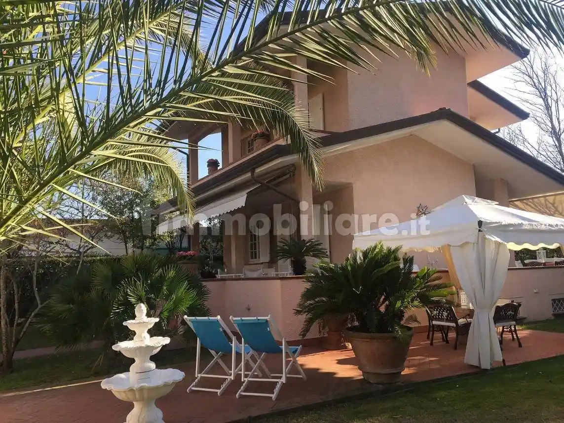 Villa in affitto a Forte dei Marmi