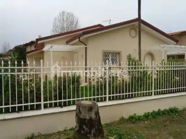 Villa in affitto a Forte dei Marmi