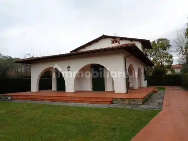 Villa in affitto a Forte dei Marmi