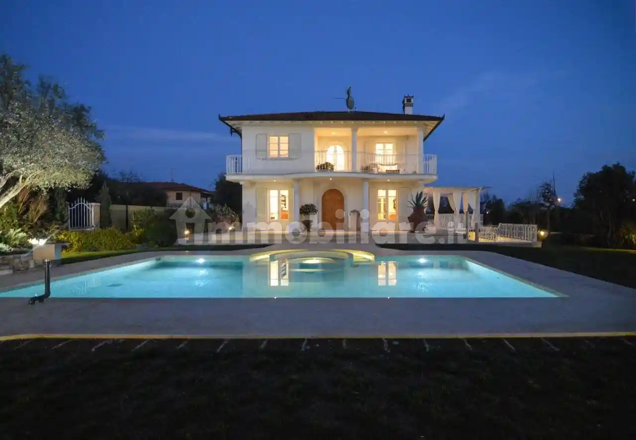 Villa in affitto a Pietrasanta