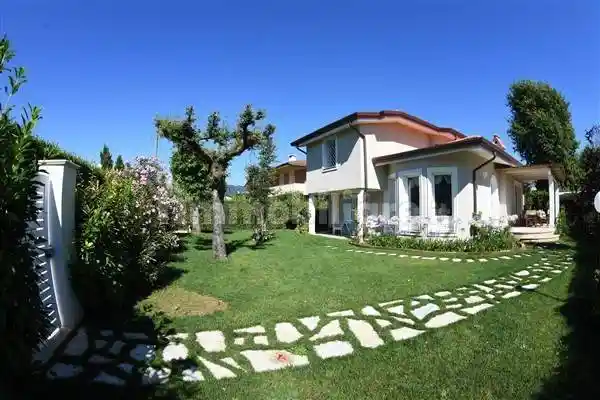 Villa in affitto a Forte dei Marmi