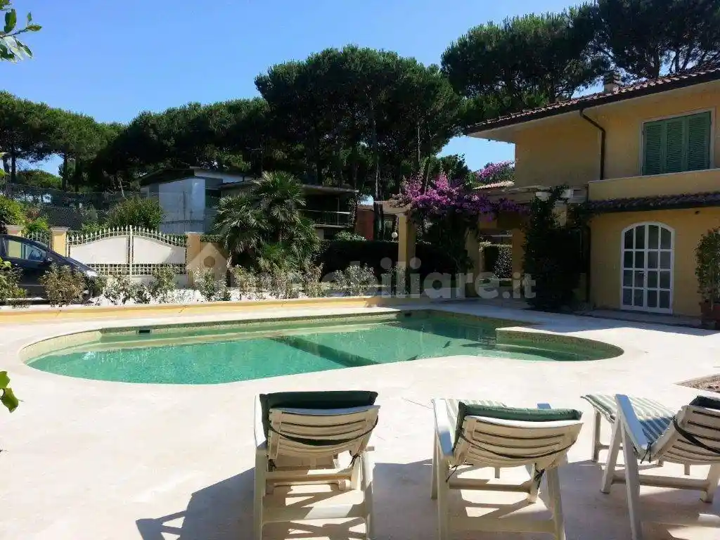 Villa in affitto a Forte dei Marmi