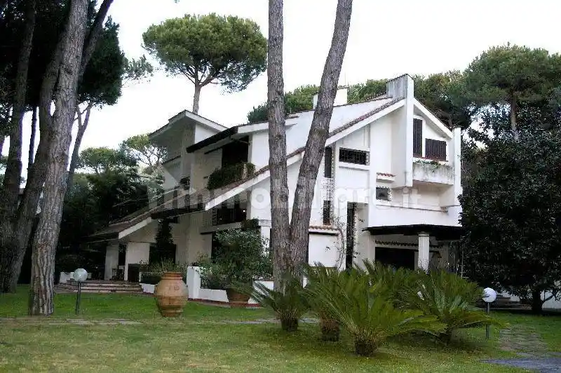 Villa in affitto a Forte dei Marmi