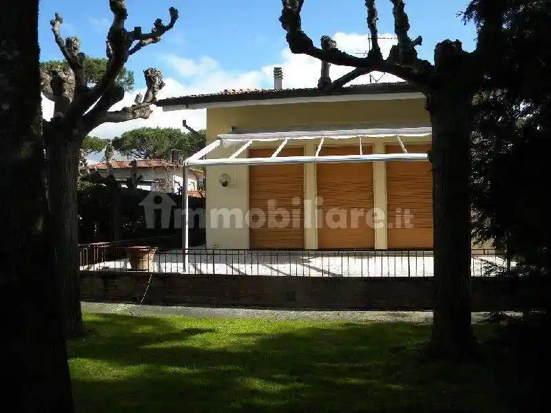 Villa in affitto a Forte dei Marmi