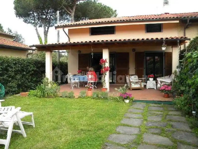 Villa in affitto a Forte dei Marmi