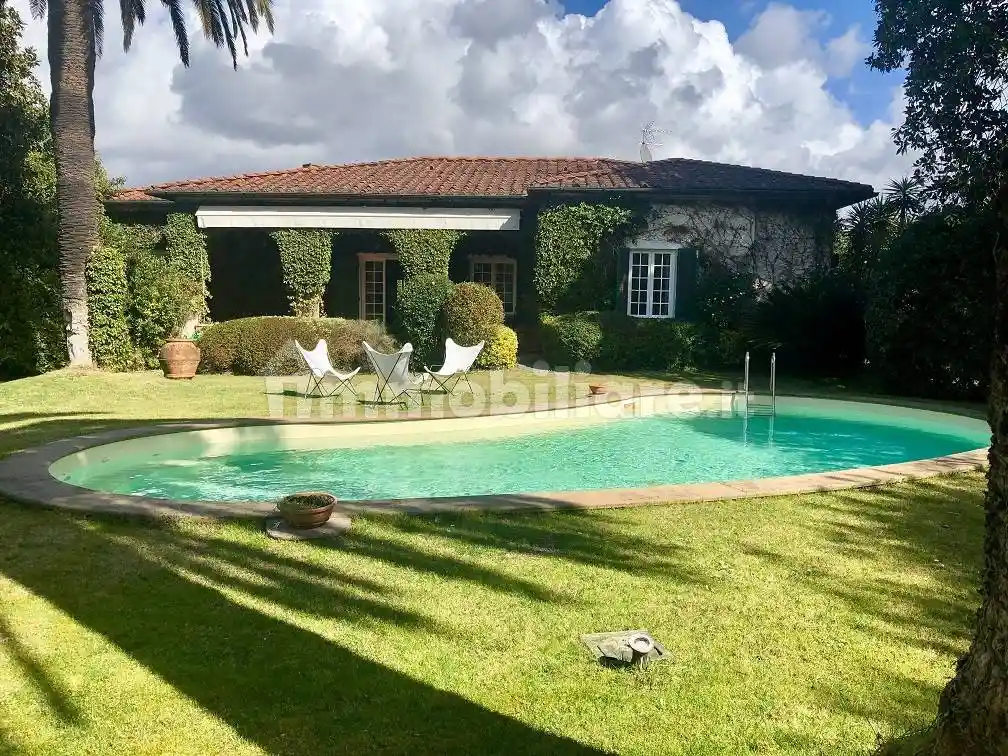 Villa in affitto a Forte dei Marmi