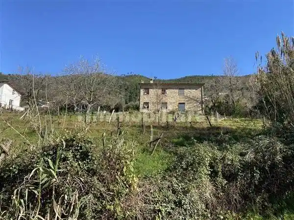 Rustico - Casale in vendita a Seravezza