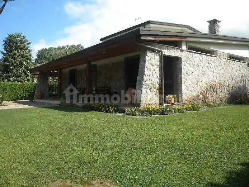 Villa in vendita a Forte dei Marmi