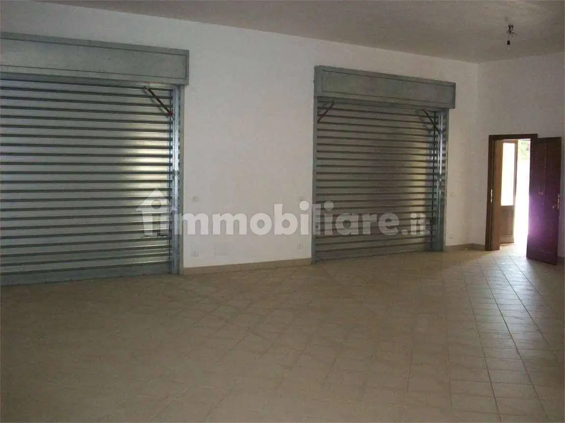 Palazzo - Edificio in vendita a Castrofilippo