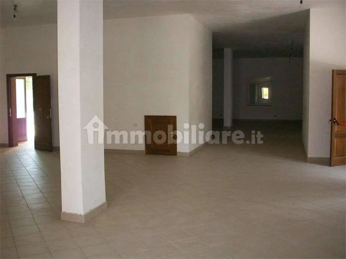 Palazzo - Edificio in Vendita - foto 2