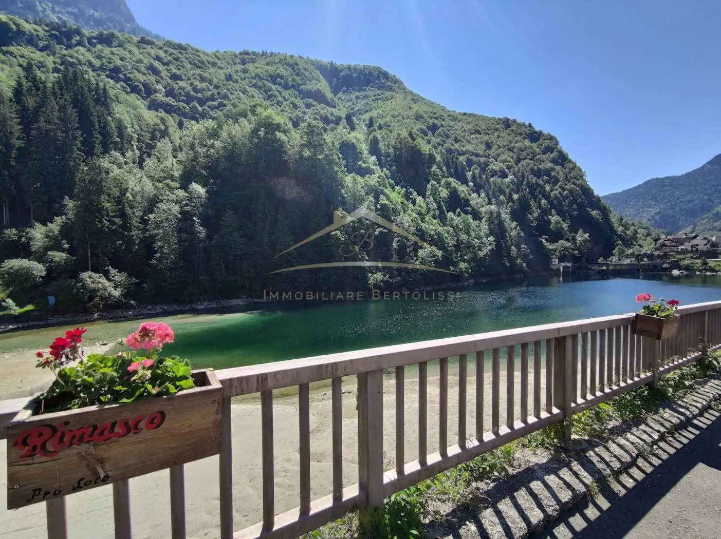 Casa indipendente in vendita a Alto Sermenza