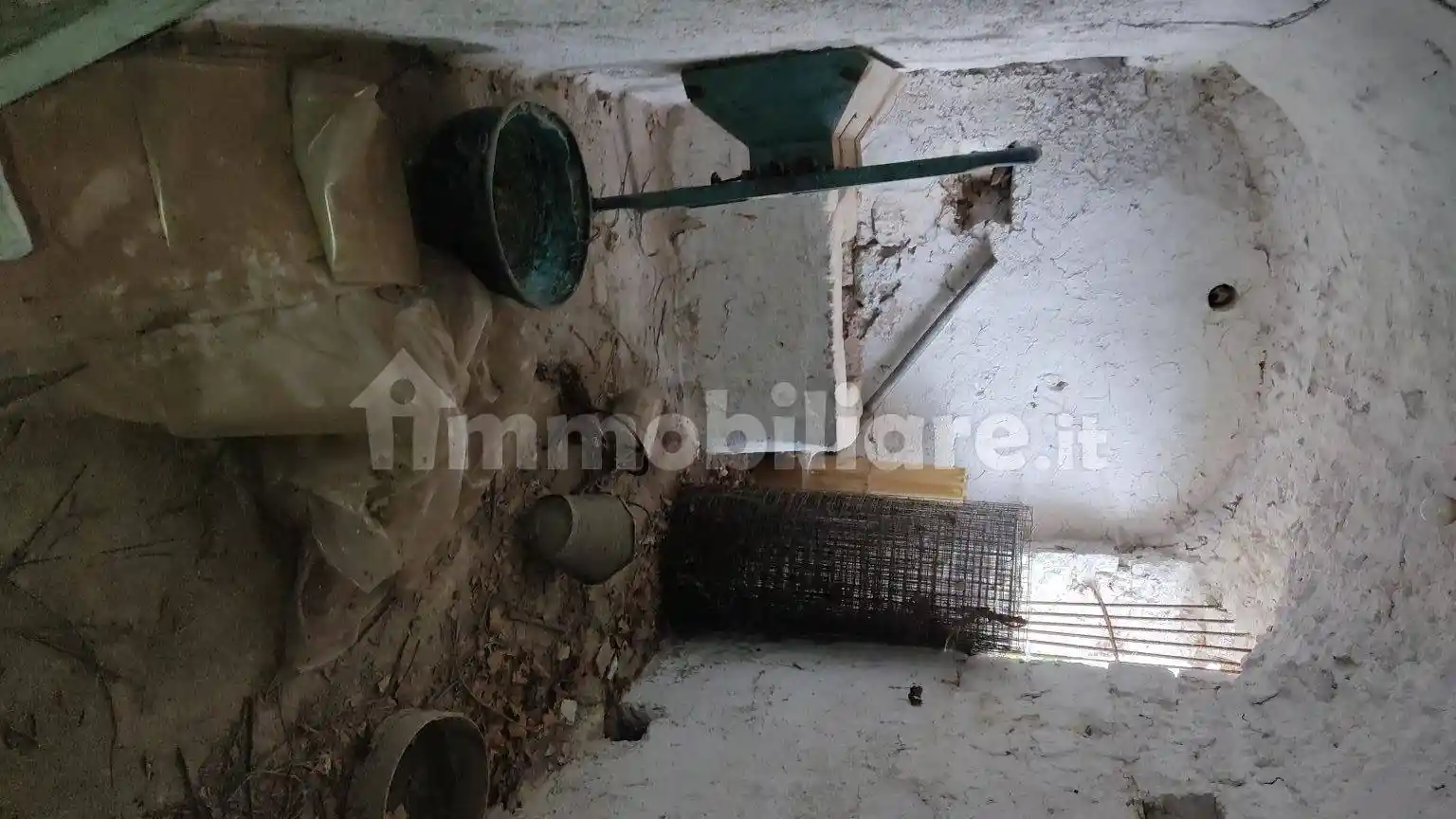 Palazzo - Edificio in vendita a Caianello