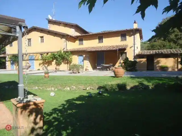 Rustico - Casale in vendita a Pietrasanta