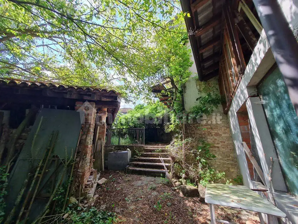 Casa colonica frazione Pometo via Zerbone 2, Pometo, Colli Verdi - foto 5