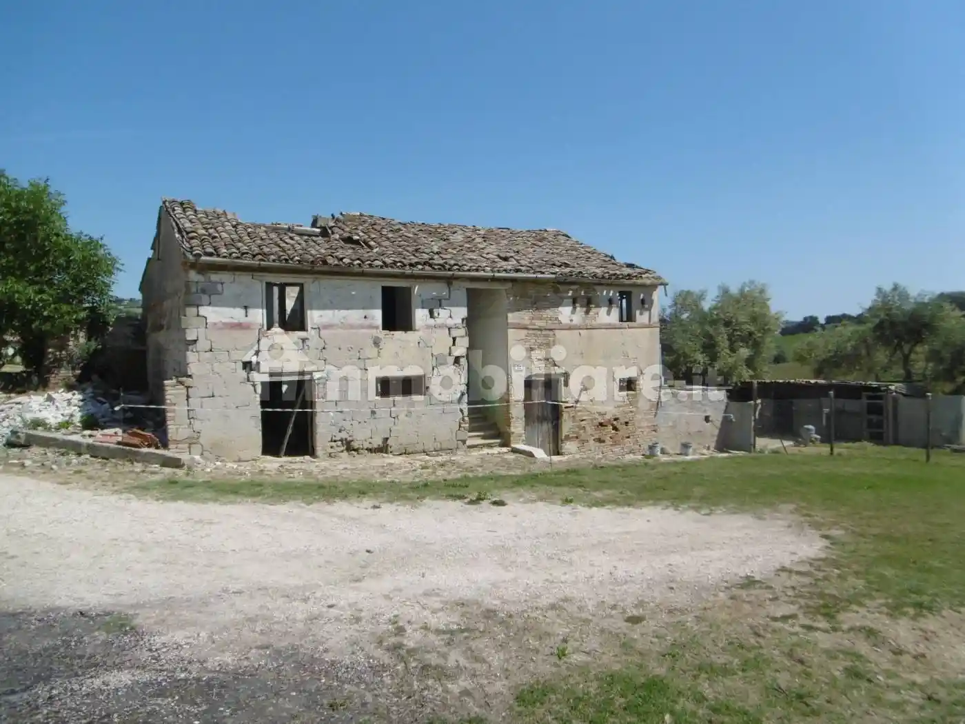 Rustico - Casale in vendita a Montegranaro