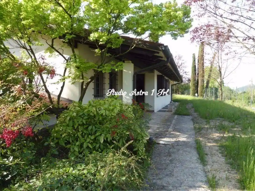 Villa in vendita a Monfumo