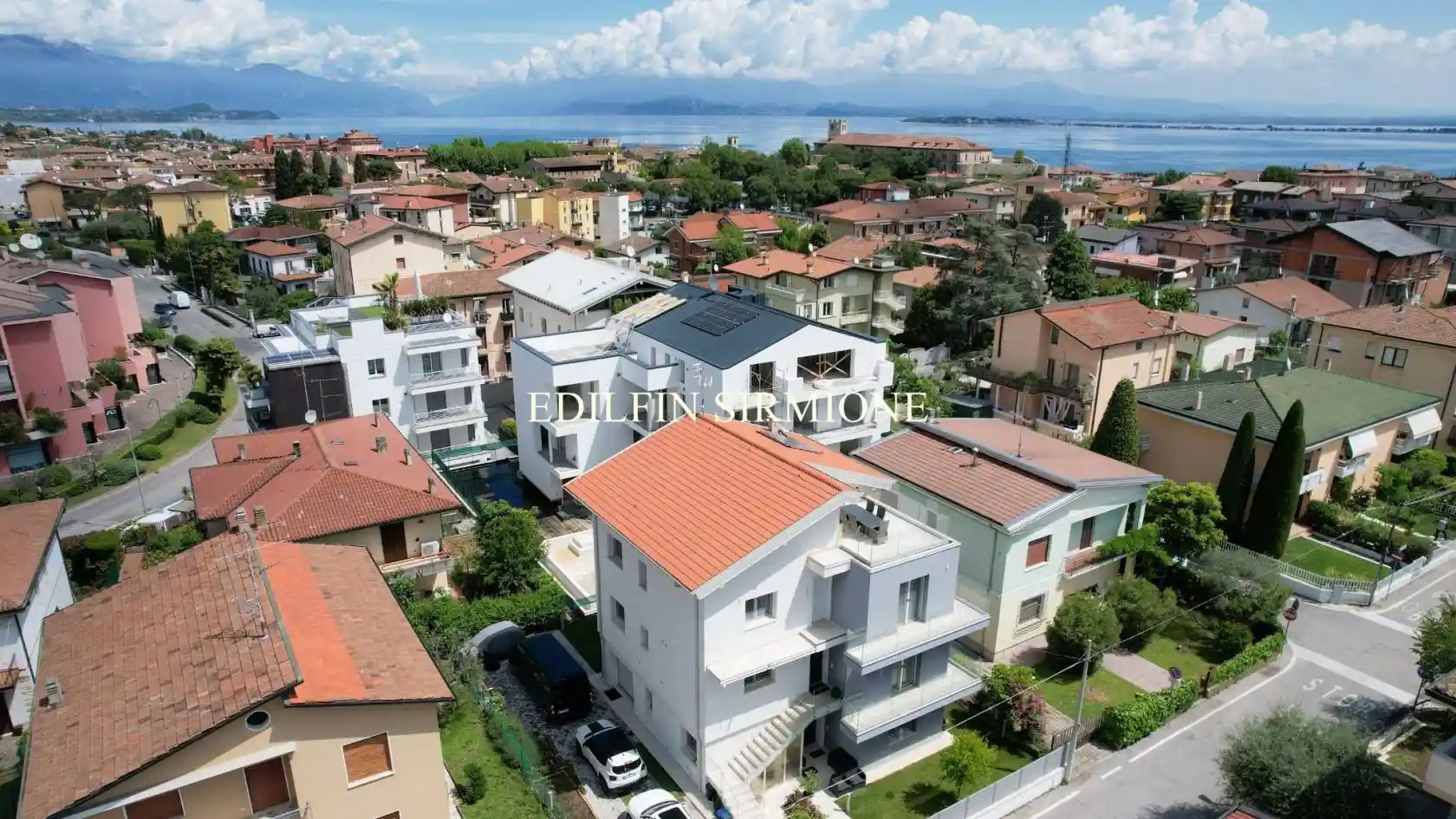 Villa in vendita a Desenzano del Garda
