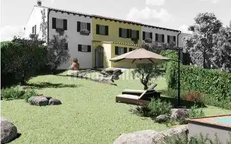 Rustico - Casale in vendita a Capannori
