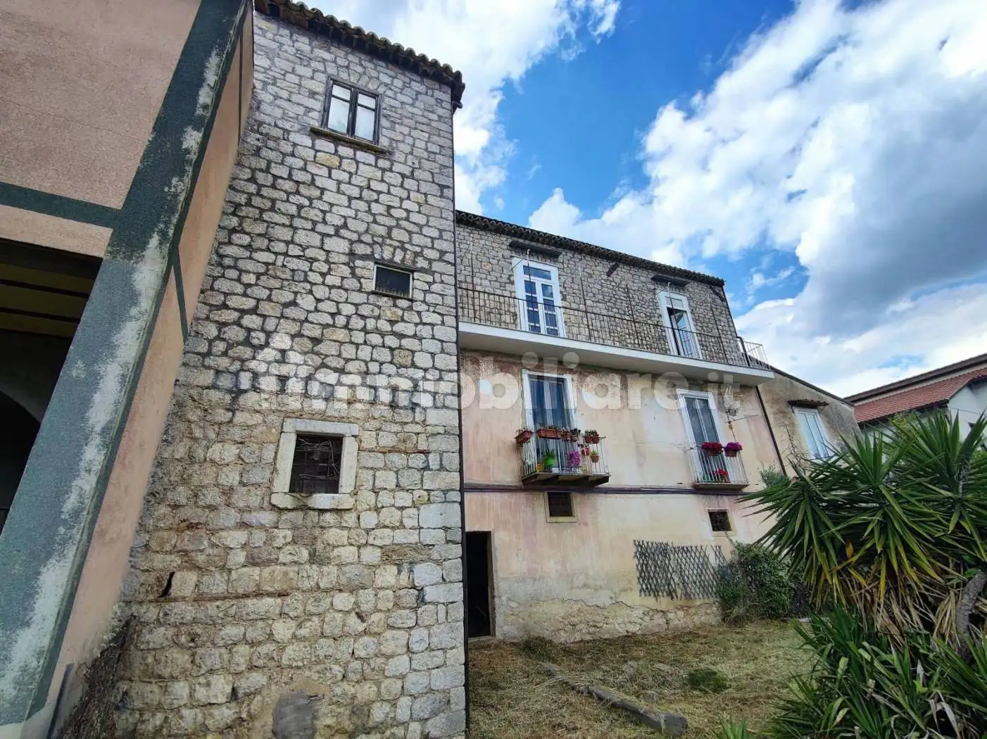 Casa indipendente in vendita a Vitulano