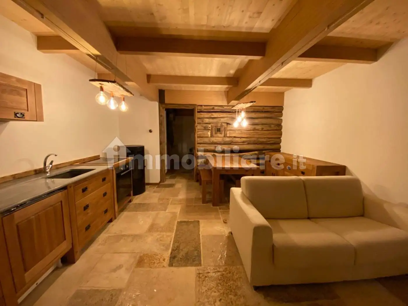 Baita frazione La Ville 24, Chamois