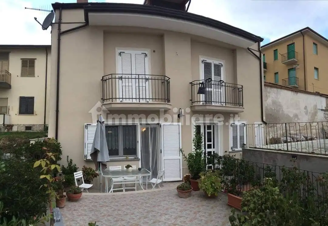 Villa unifamiliare via Agostino corso, Casalbore