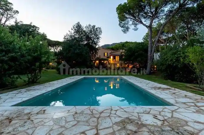 Villa in vendita a Pula