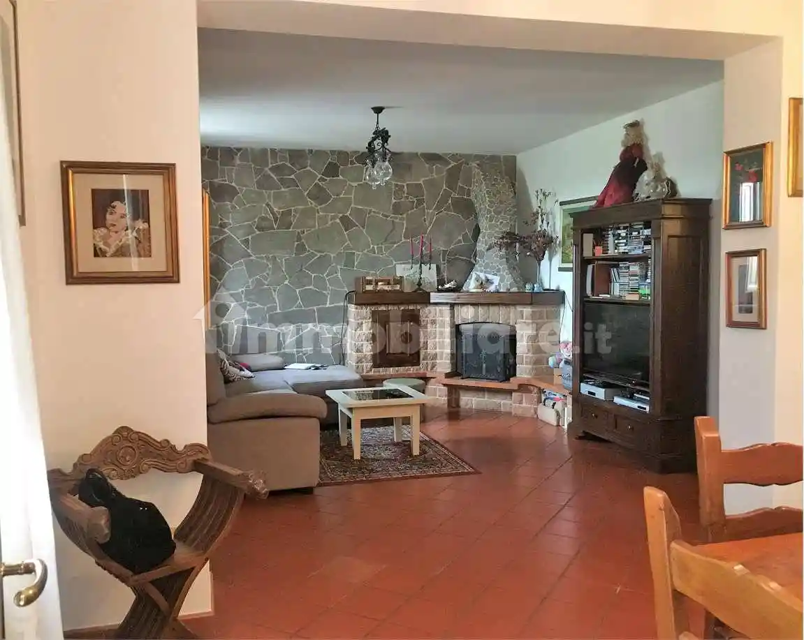 Rustico - Casale in vendita a Montecarlo