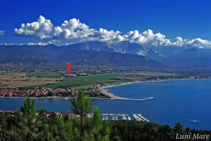 Appartamento in vendita a Luni