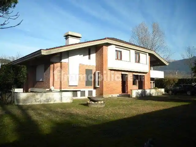 Villa in affitto a Forte dei Marmi